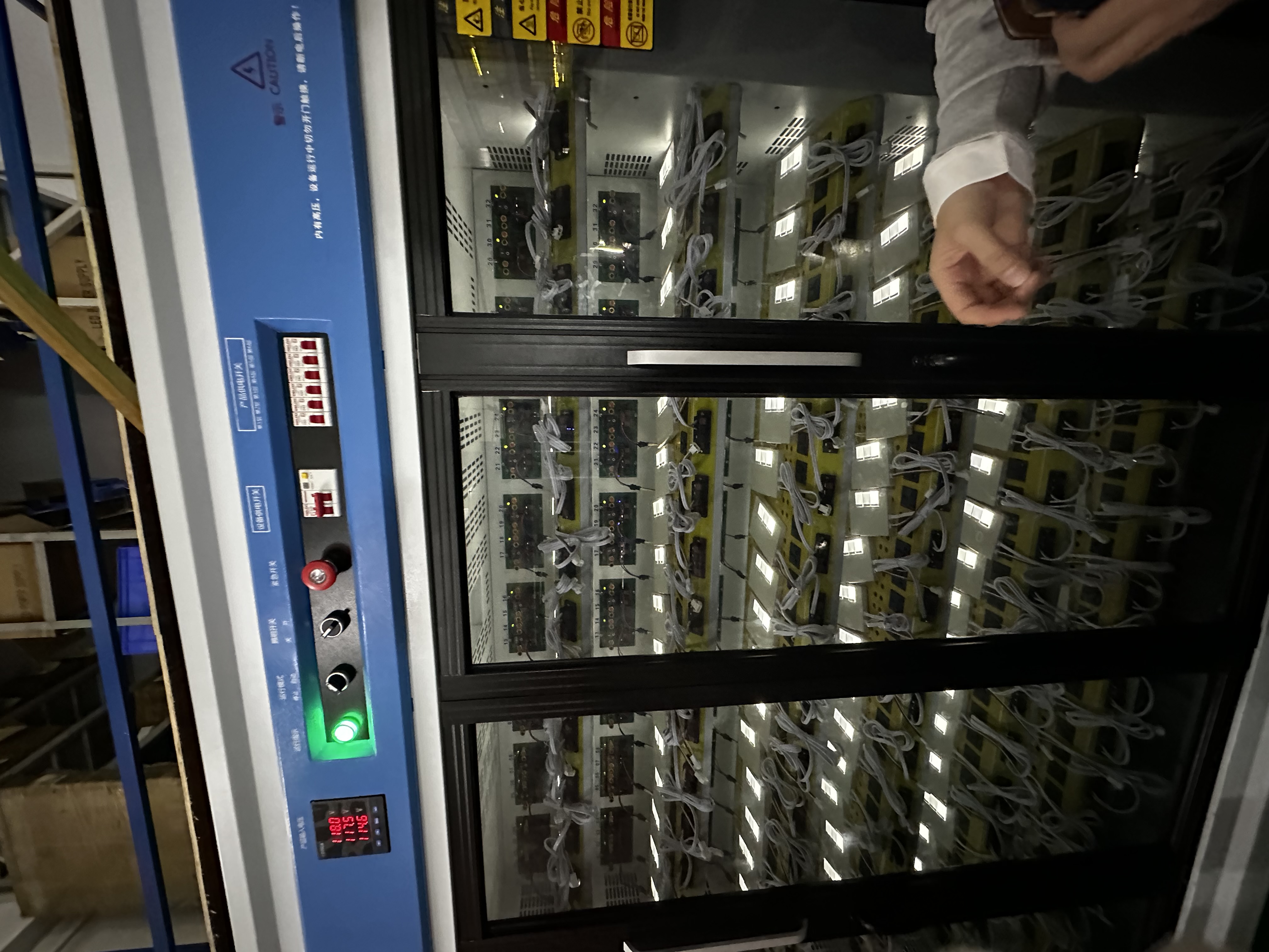 Visita de verificación 3 de 3: Luces LED en Zhuhai